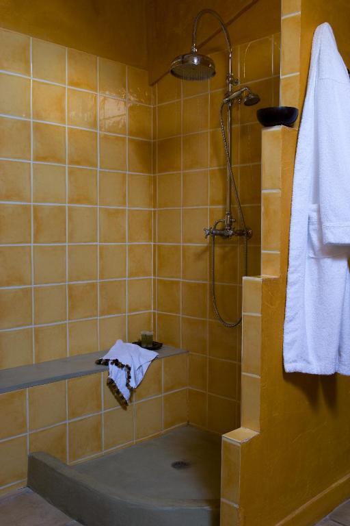 Une Autre Maison Hotel Nyons Cameră foto